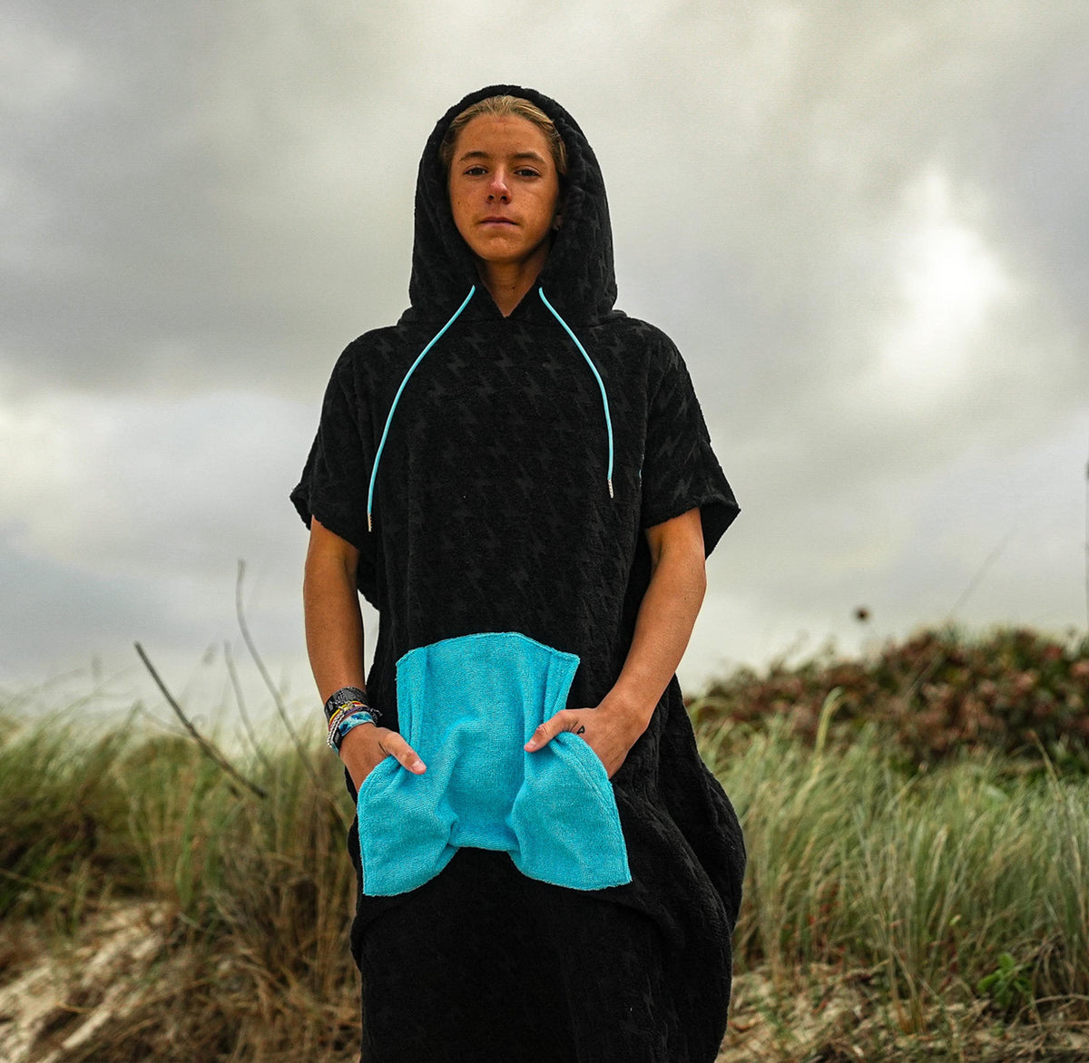 Zap Bolt Hooded Towel – Zap Skimboards